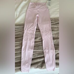 Lululemon Align Leggings Light Pink
NWT
SIZE 4
28”